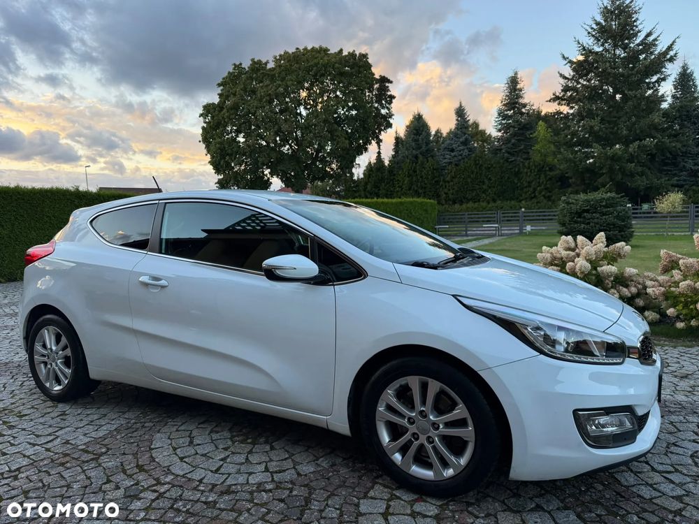 Kia ProCeed 1.6 crdi XL - 2