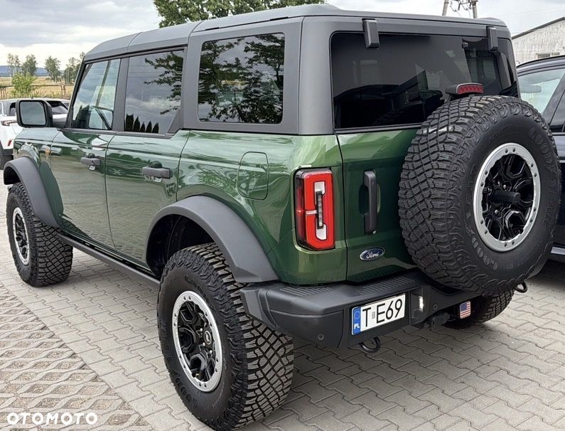 Ford Bronco - 5