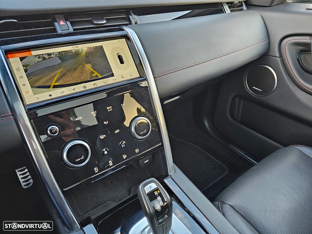 Land Rover Discovery Sport P300e R-Dynamic HSE - 12