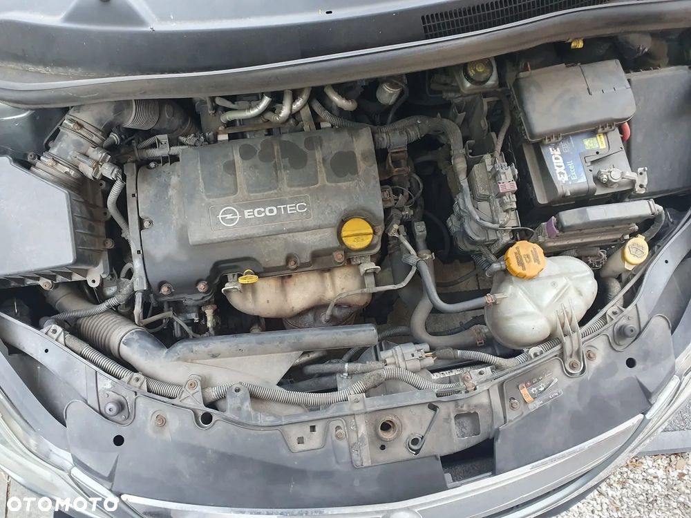 Opel Corsa 1.2 16V Essentia - 9