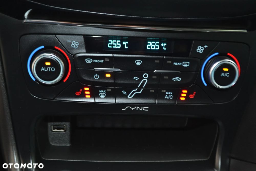 Ford Focus 1.0 EcoBoost Start-Stopp-System COOL&CONNECT - 29