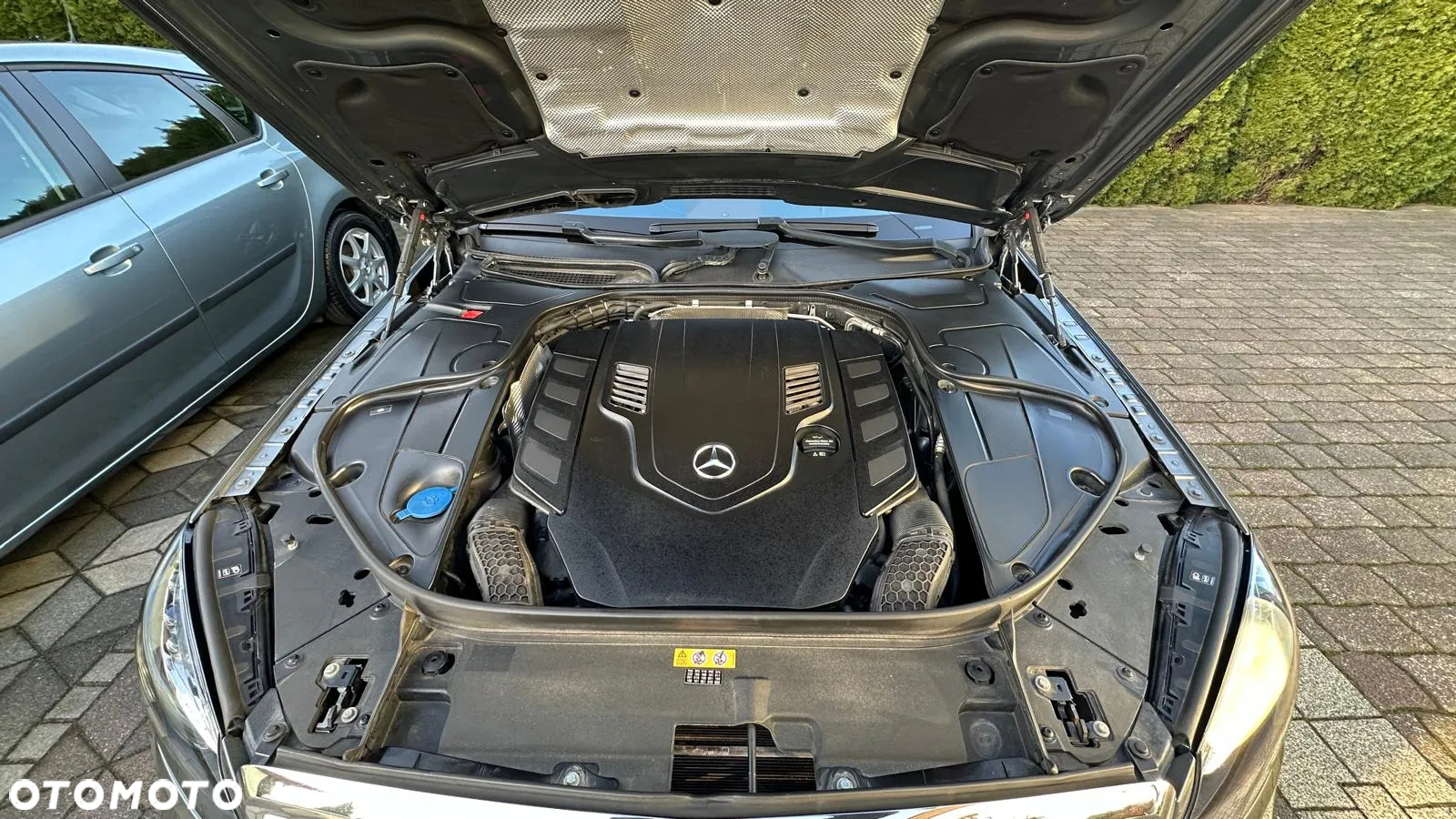 Mercedes-Benz Klasa S 560 4-Matic L 9G-TRONIC - 38