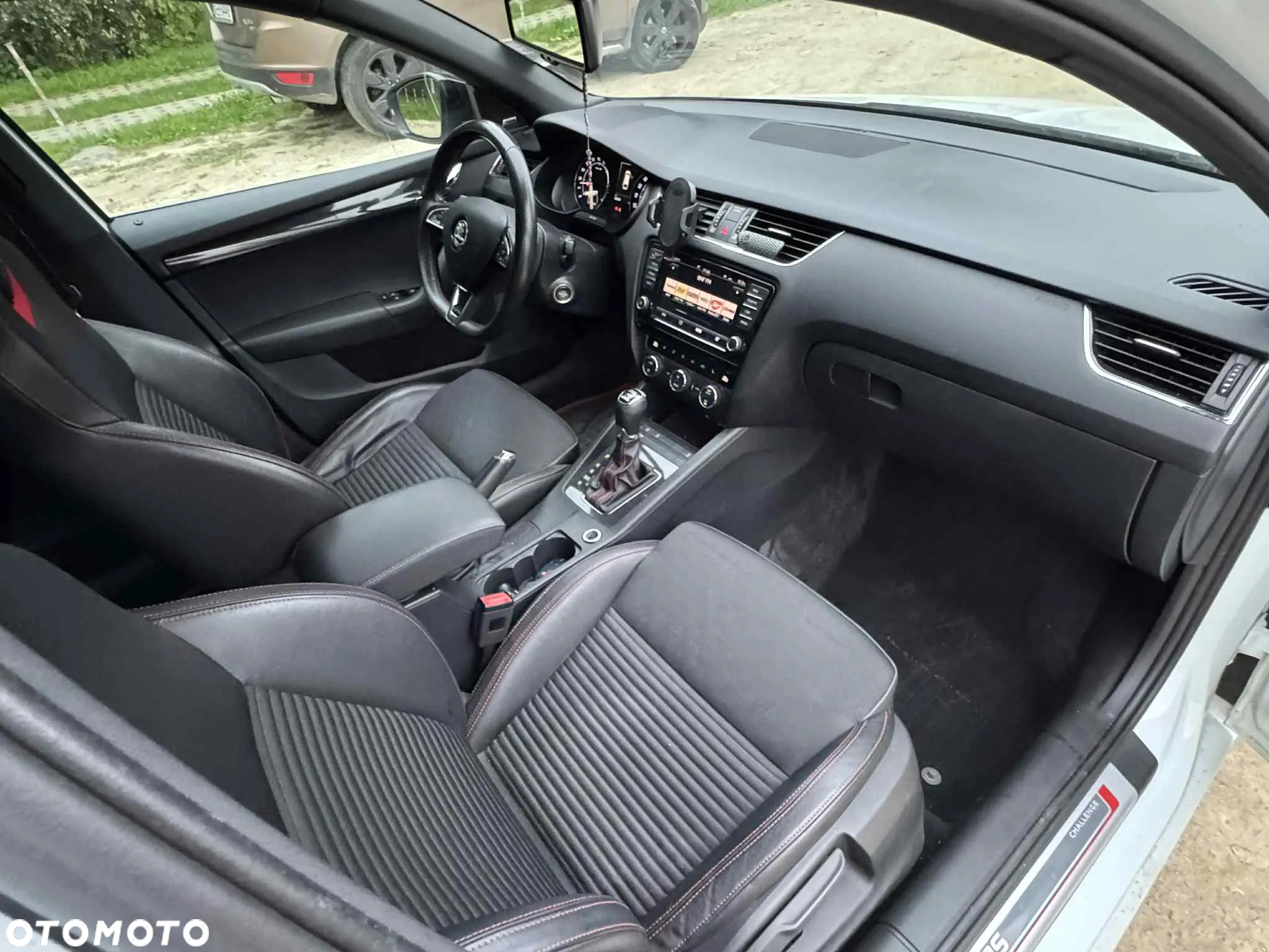 Skoda Octavia 2.0 TDI DSG RS - 3