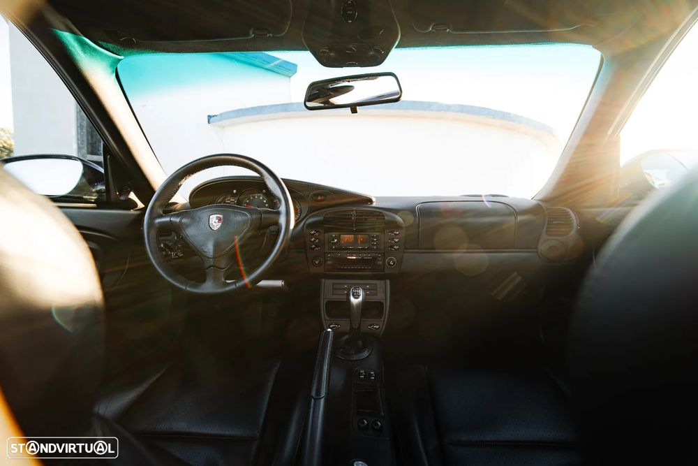 Porsche 911 (996) Turbo - 39