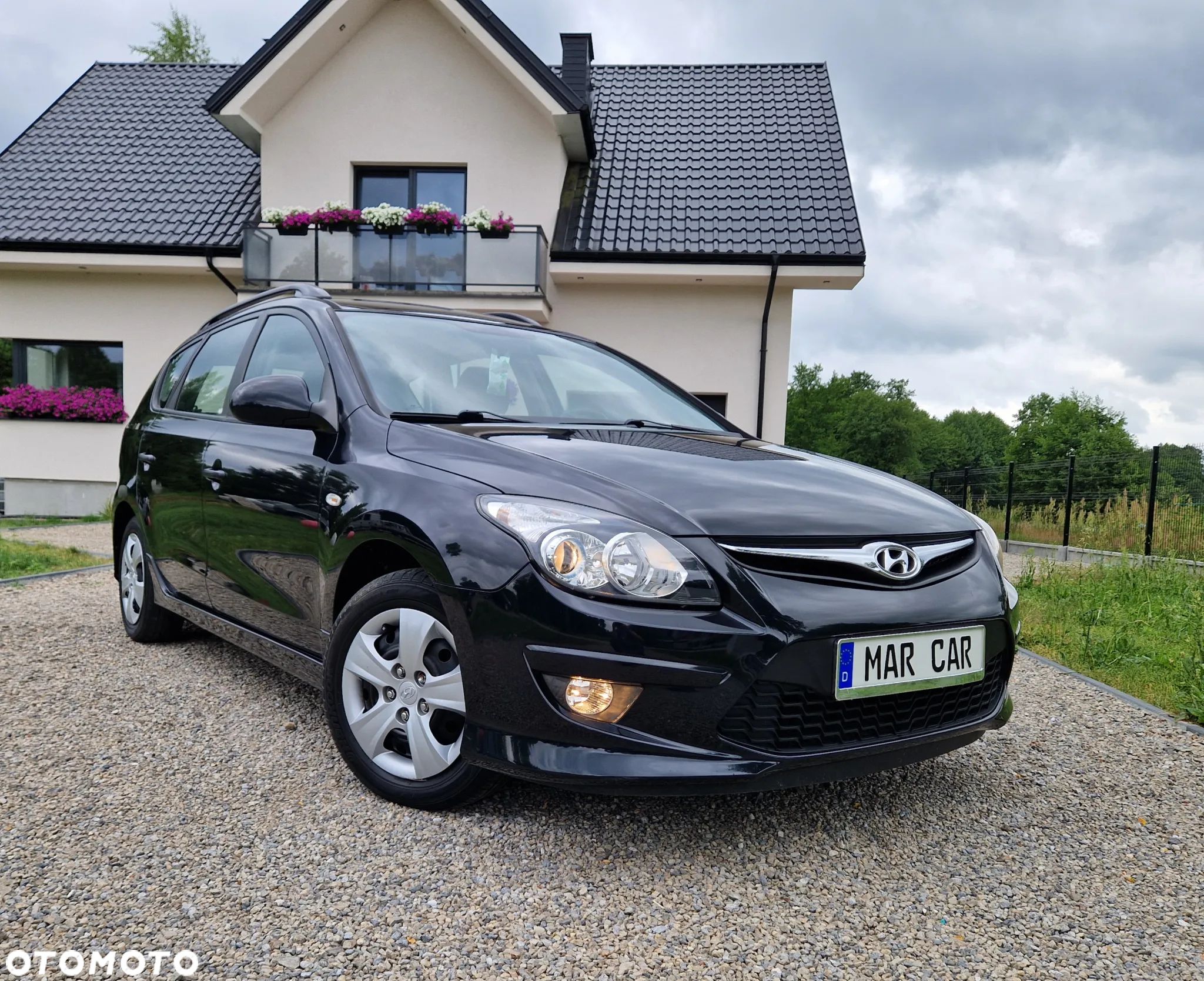 Hyundai i30 1.4 Base + - 1