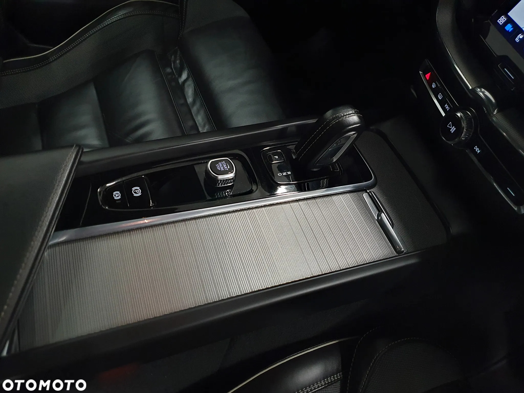 Volvo XC 60 B5 D AWD Geartronic RDesign - 19