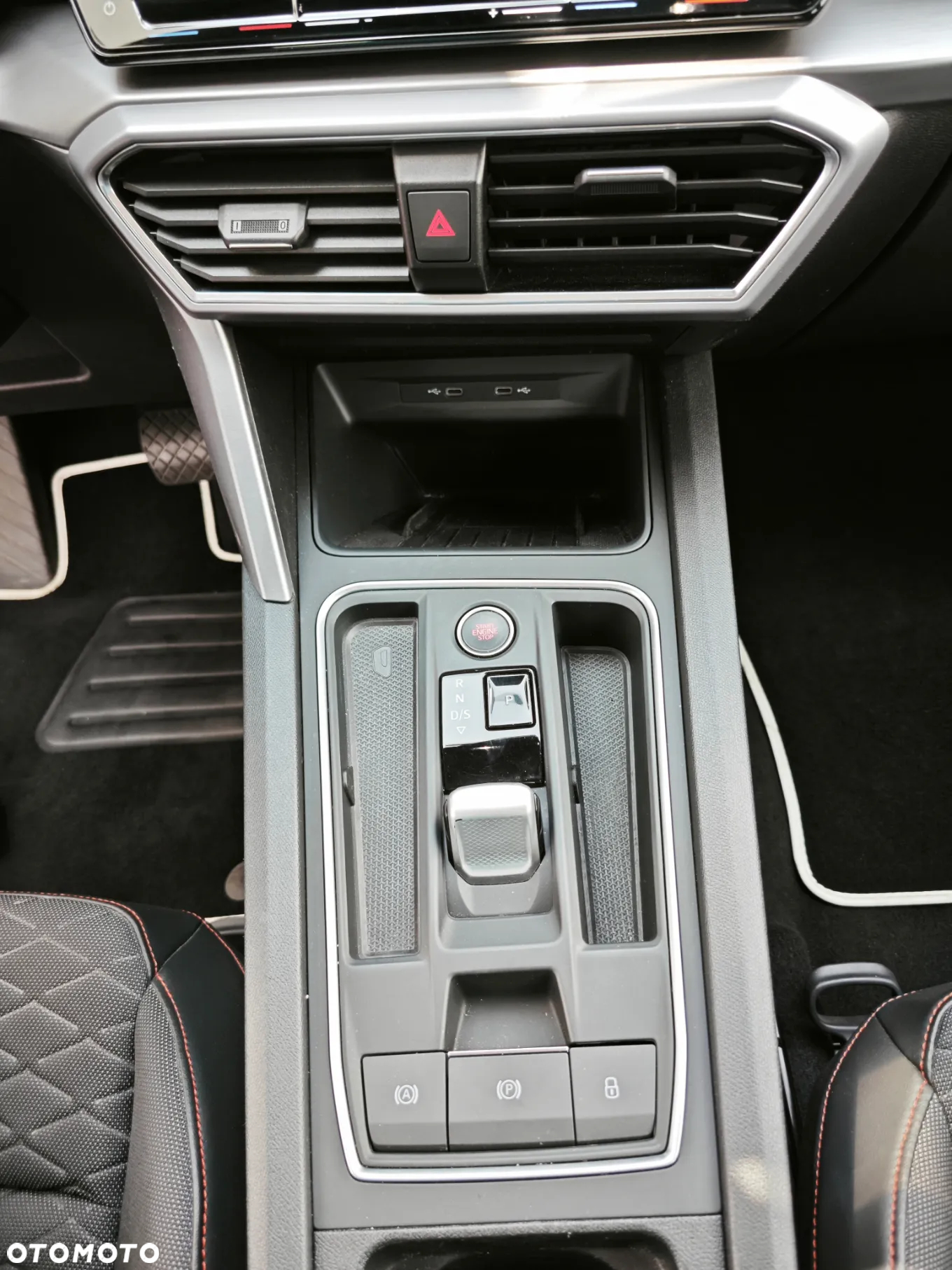 Seat Leon Sportstourer 1.4 e-Hybrid DSG FR - 20
