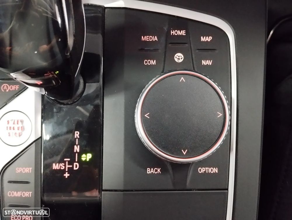 BMW 116 d Advantage Auto - 35