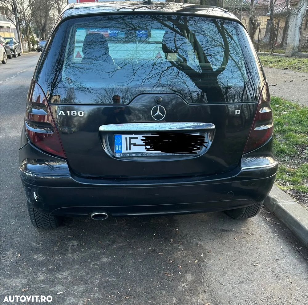 Mercedes-Benz A - 3