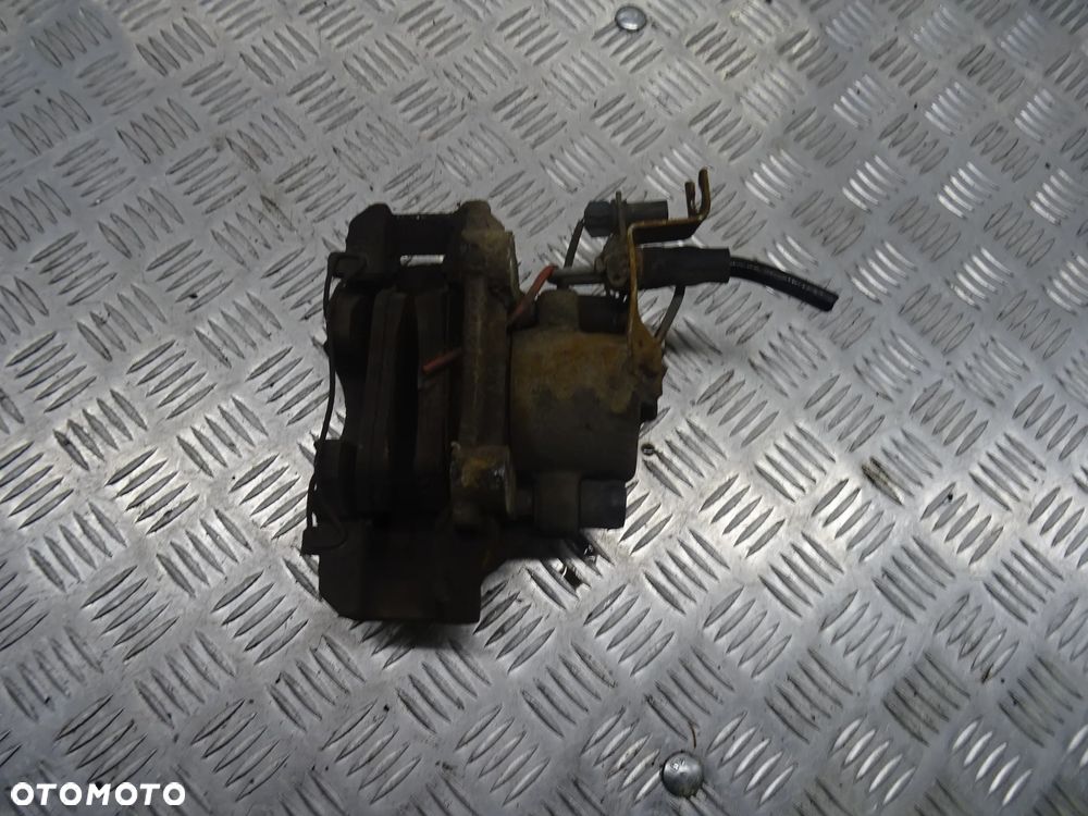 VW PASSAT B5 LIFT A4 B5 ZACISK HAMULCOWY PRZÓD PRZEDNI PRAWY LEWY - 3