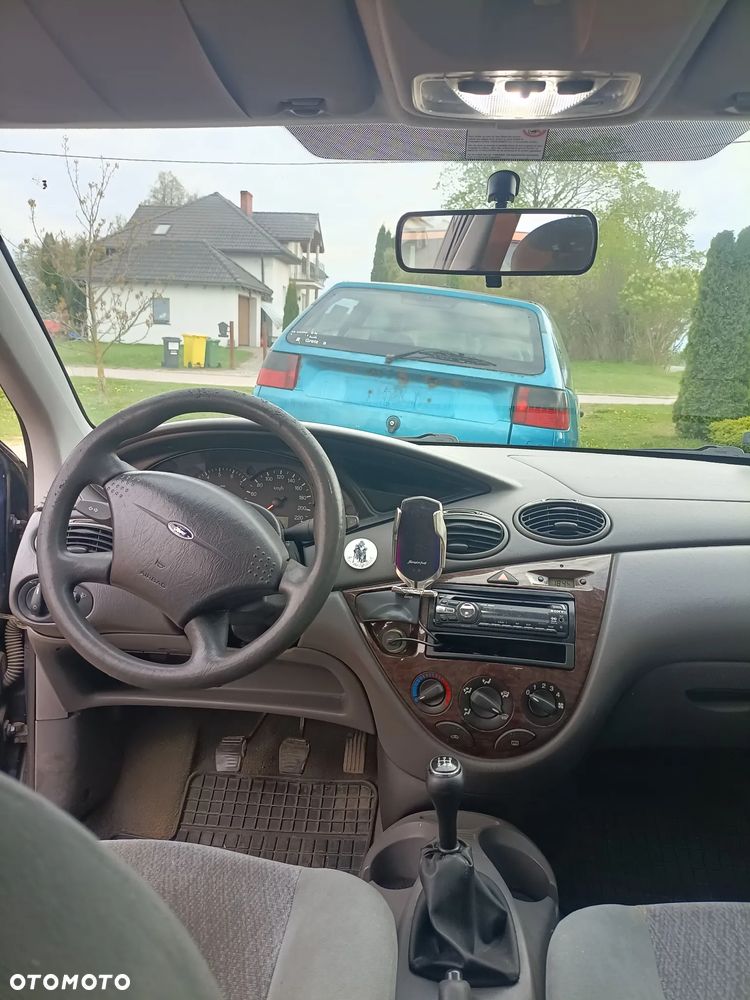Ford Focus Ambiente - 3
