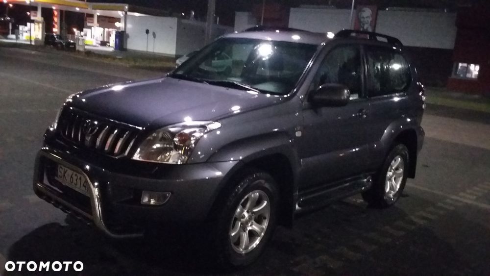 Toyota Land Cruiser - 4