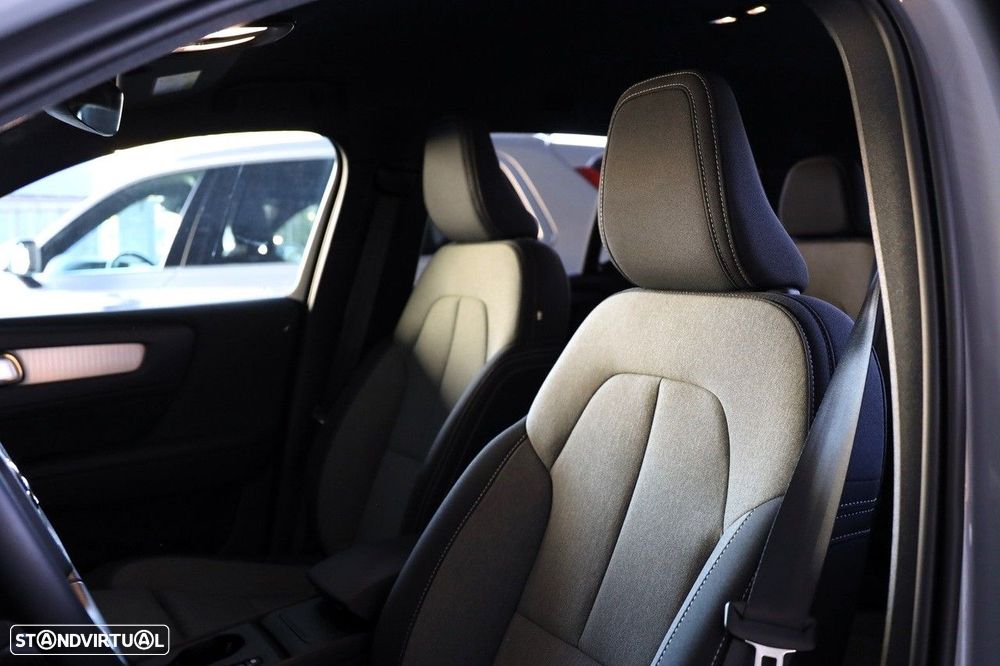 Volvo XC 40 2.0 B3 Core - 8