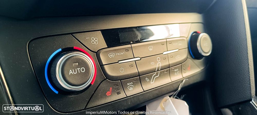 Ford Focus SW 1.0 EcoBoost S&S Titanium - 22