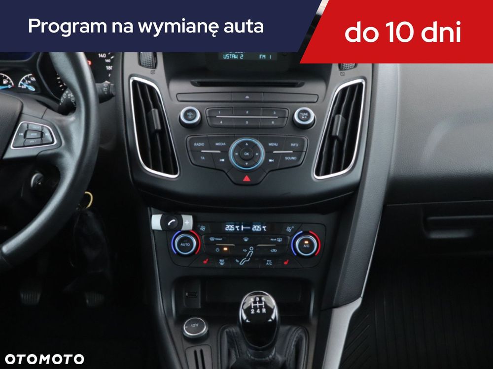 Ford Focus SW - 14