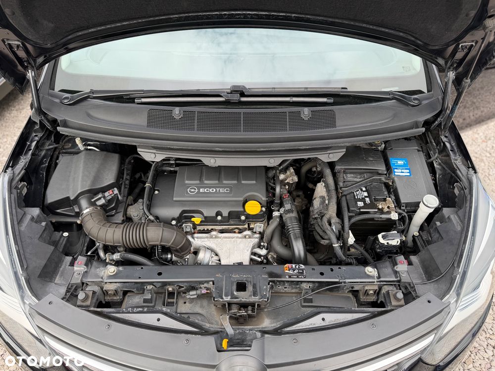 Opel Zafira 1.4 Turbo Business Innovation - 40