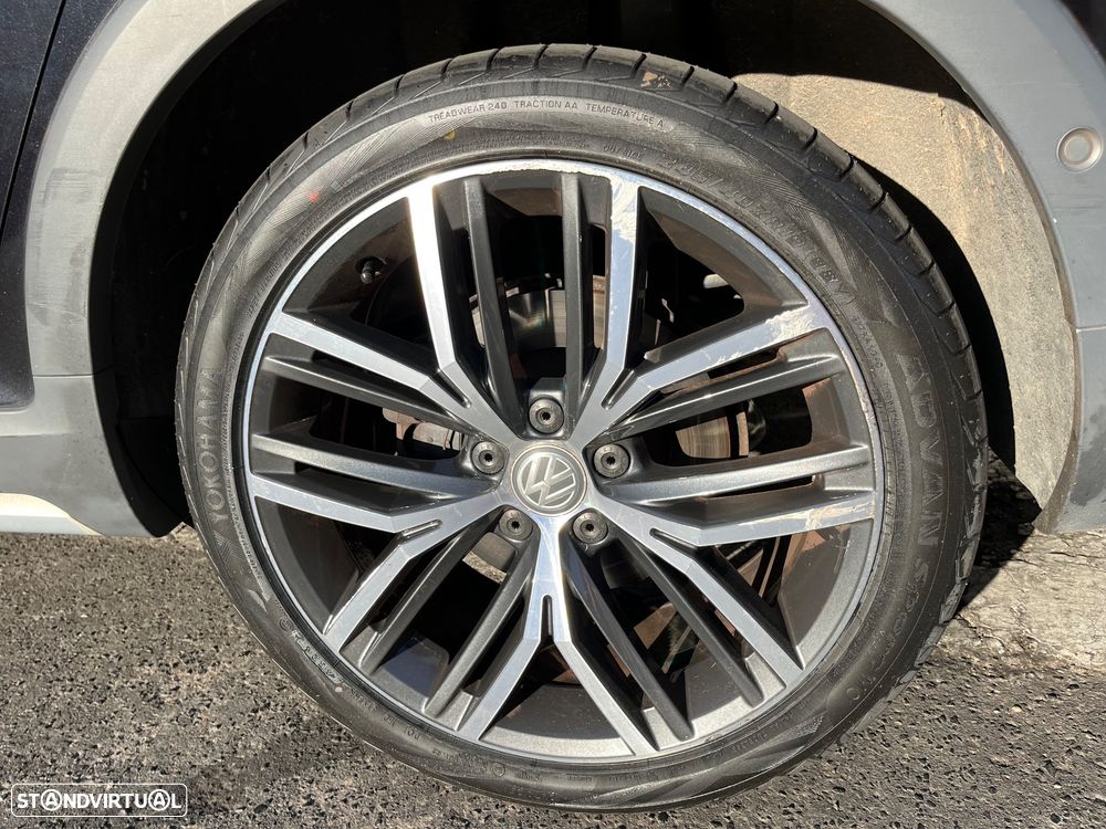 VW Passat Alltrack 2.0 TDI DSG 4Motion - 9