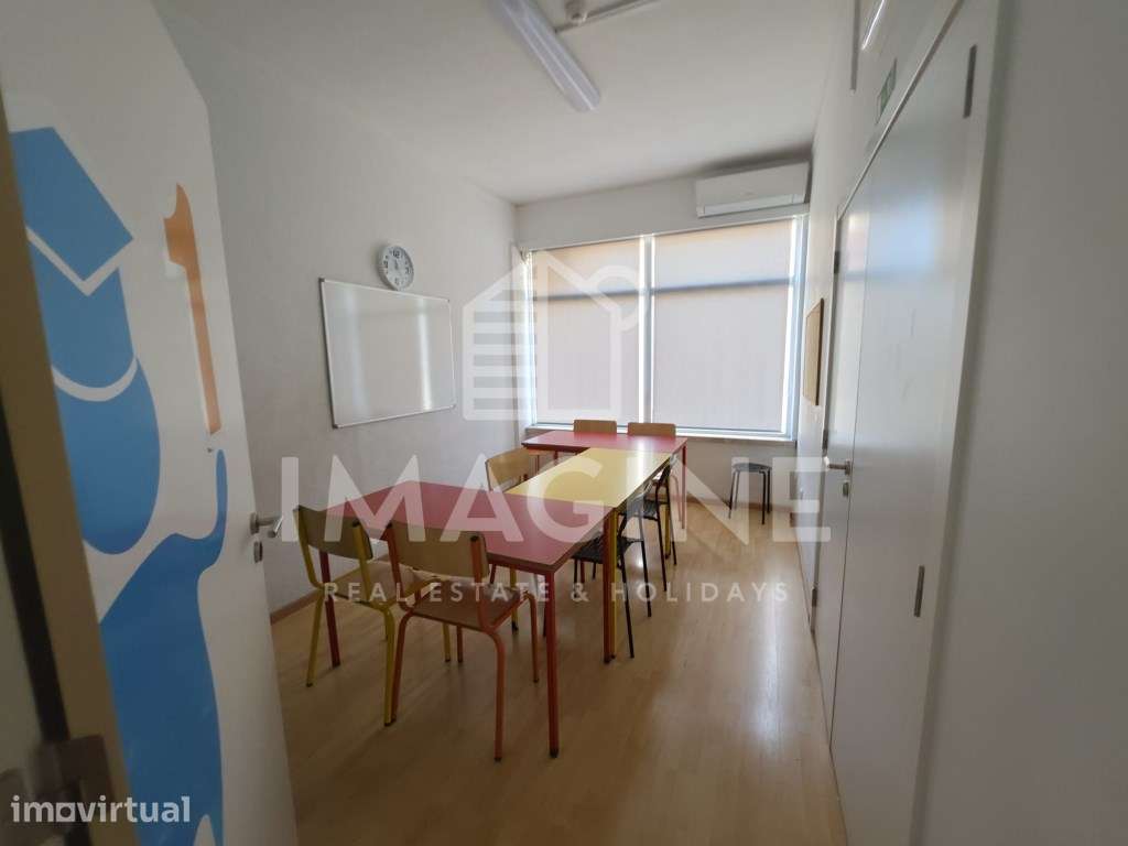 ARMAZÉM COM 111,85 m² NO MONTE BELO, SETÚBAL | POTENCIAL DE TRANSFO... - Grande imagem: 3/19