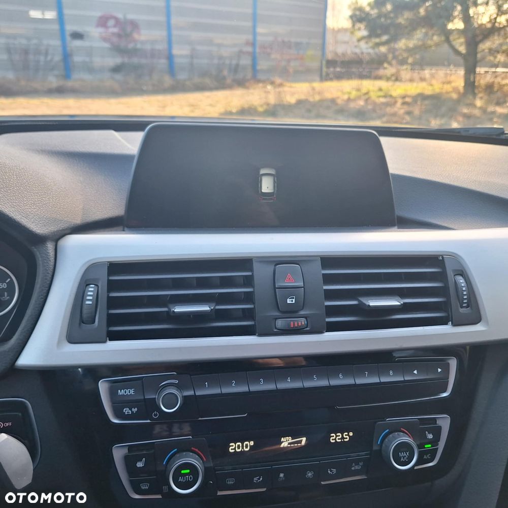 BMW Seria 3 320d Luxury Line sport - 7