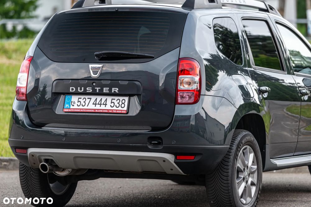 Dacia Duster 1.6 SCe Blackshadow S&S - 9