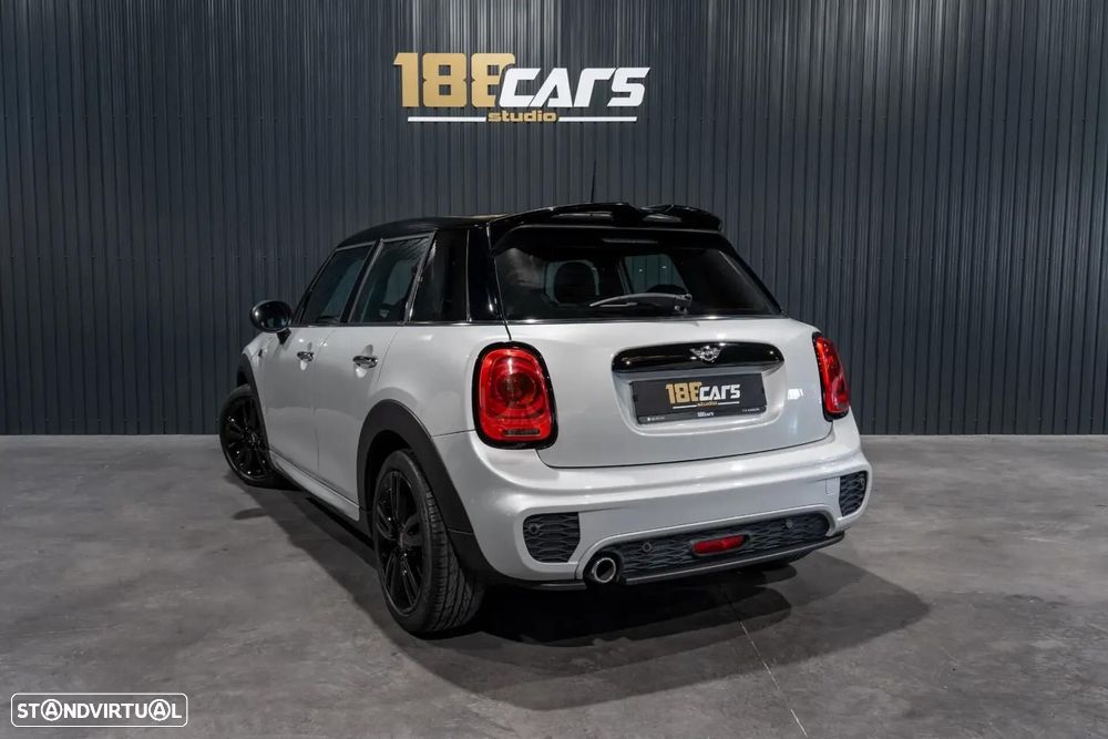 MINI 5 Portas Cooper D Auto - 61