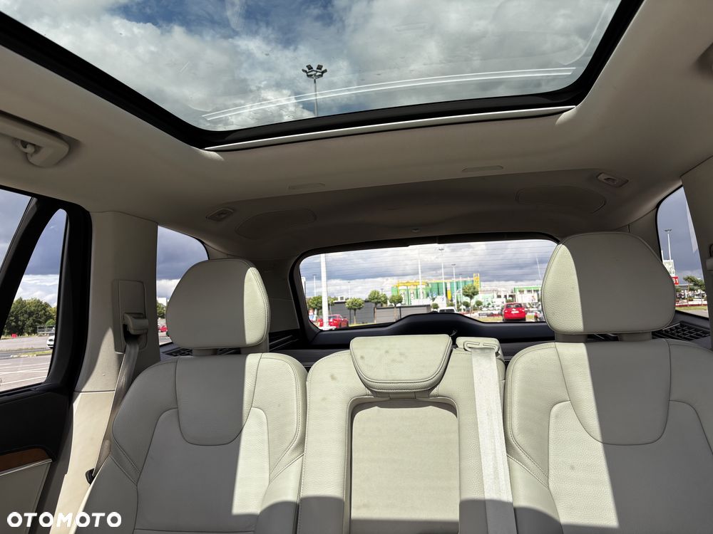 Volvo XC 90 B5 D AWD Inscription - 24