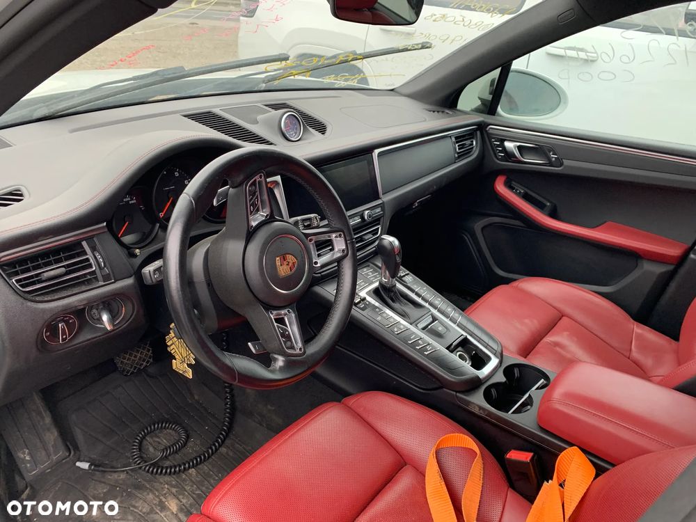 Porsche Macan PDK - 12