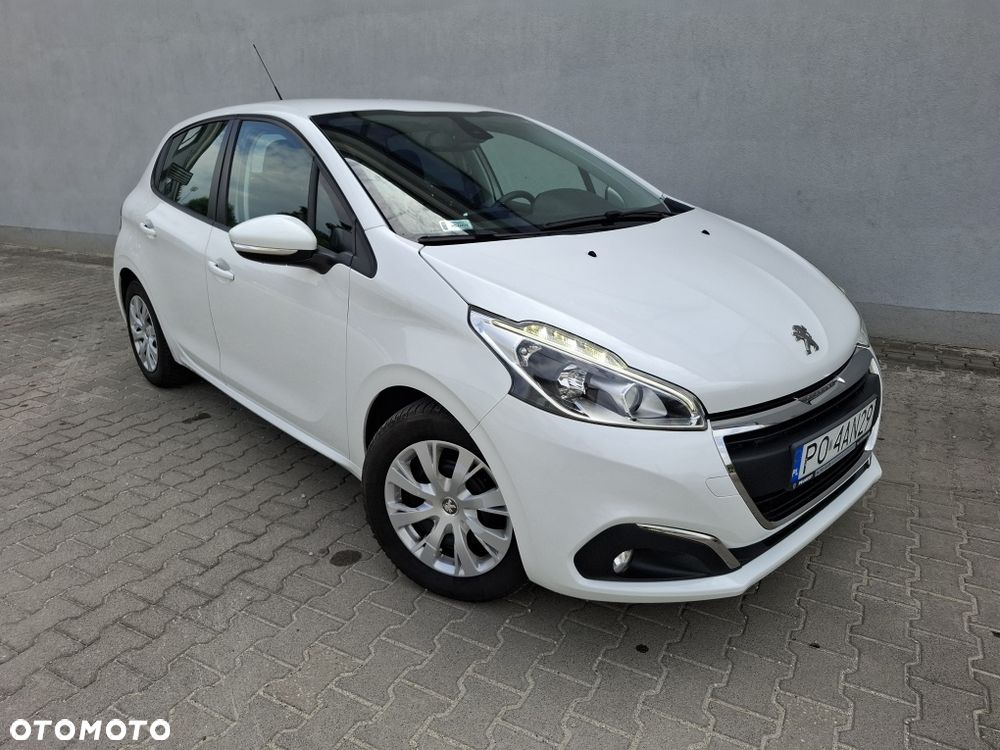 Peugeot 208 - 4