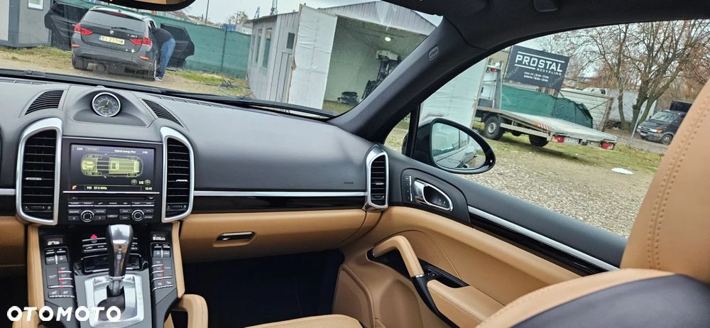 Porsche Cayenne S Tiptronic S - 26