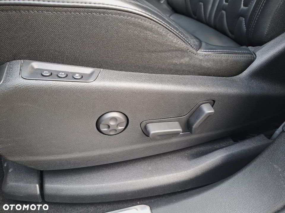 Peugeot 3008 - 17