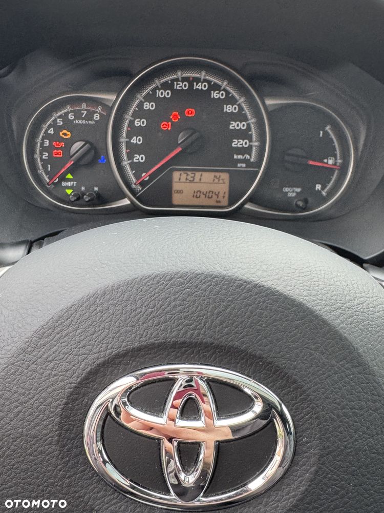 Toyota Yaris 1.33 Premium - 13