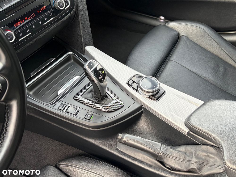 BMW Seria 3 335d xDrive M Sport - 29