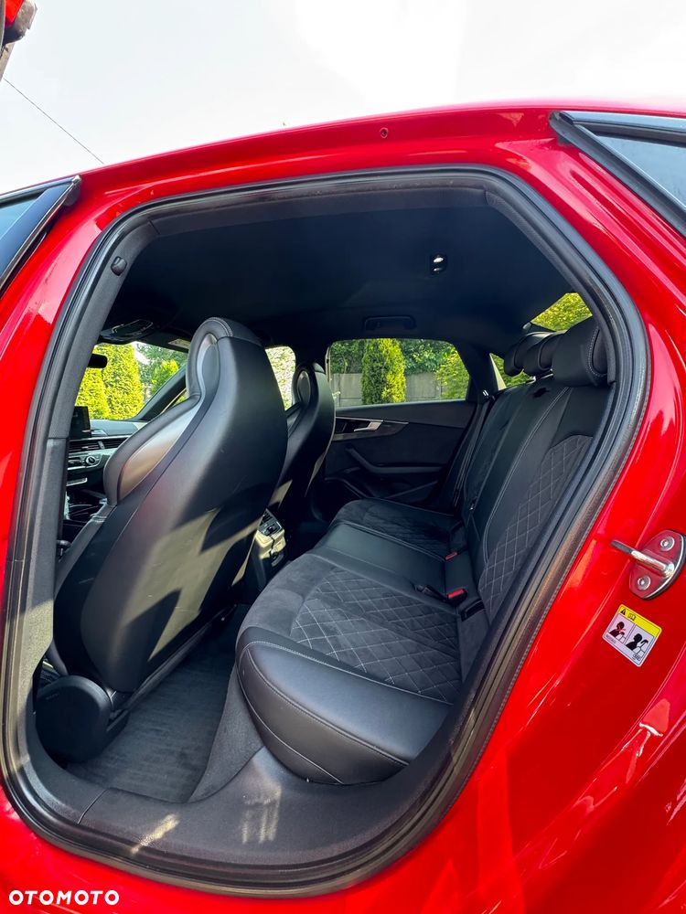 Audi S4 Limousine - 15