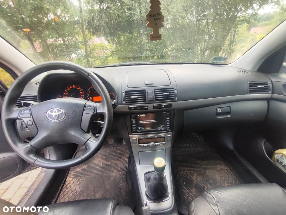 Toyota Avensis 2.0 D-4D Sol plus+NAVI - 4