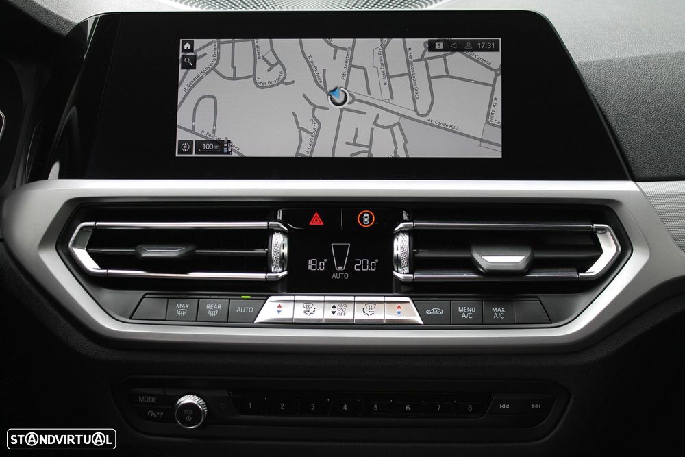 BMW 330 e Touring Auto - 15