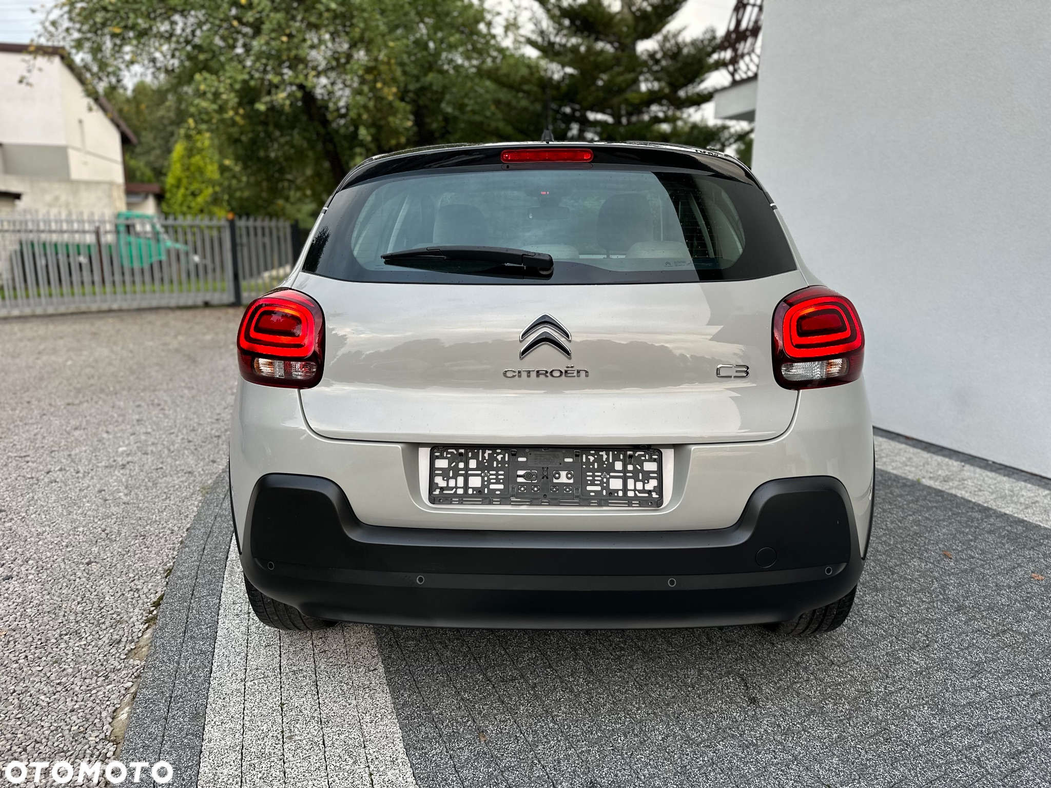 Citroën C3 1.2 PureTech Shine S&S - 15