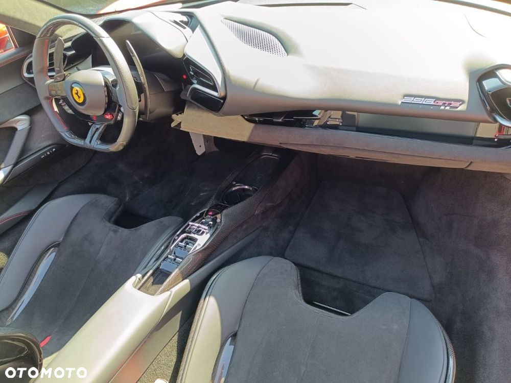 Ferrari 296 GTS - 20