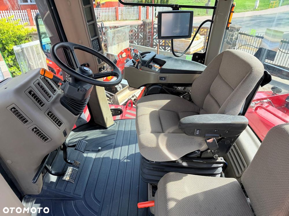 Case IH - 28