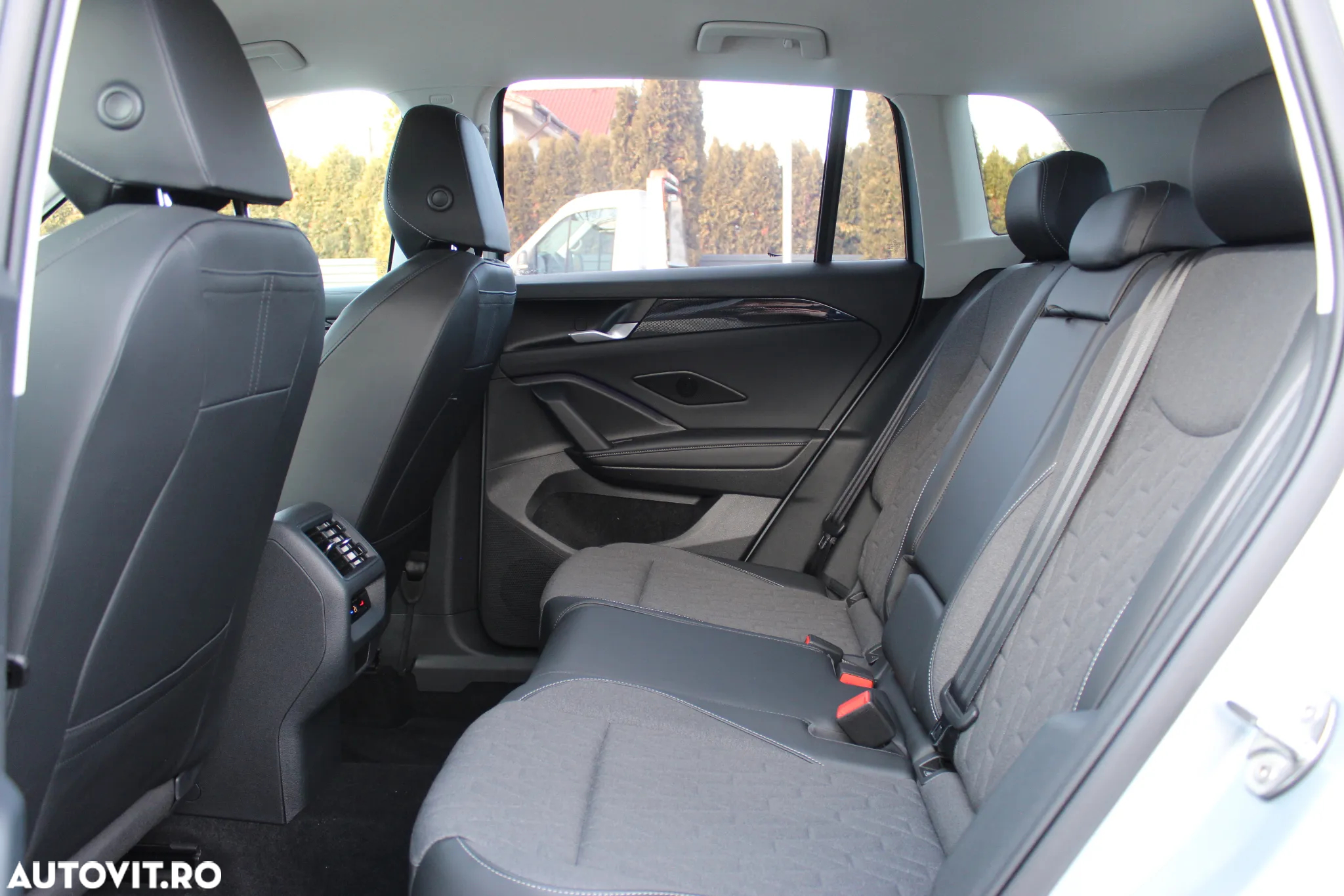 Volkswagen Tiguan 1.5 TSI eHybrid DSG PHEV Advanced - 9