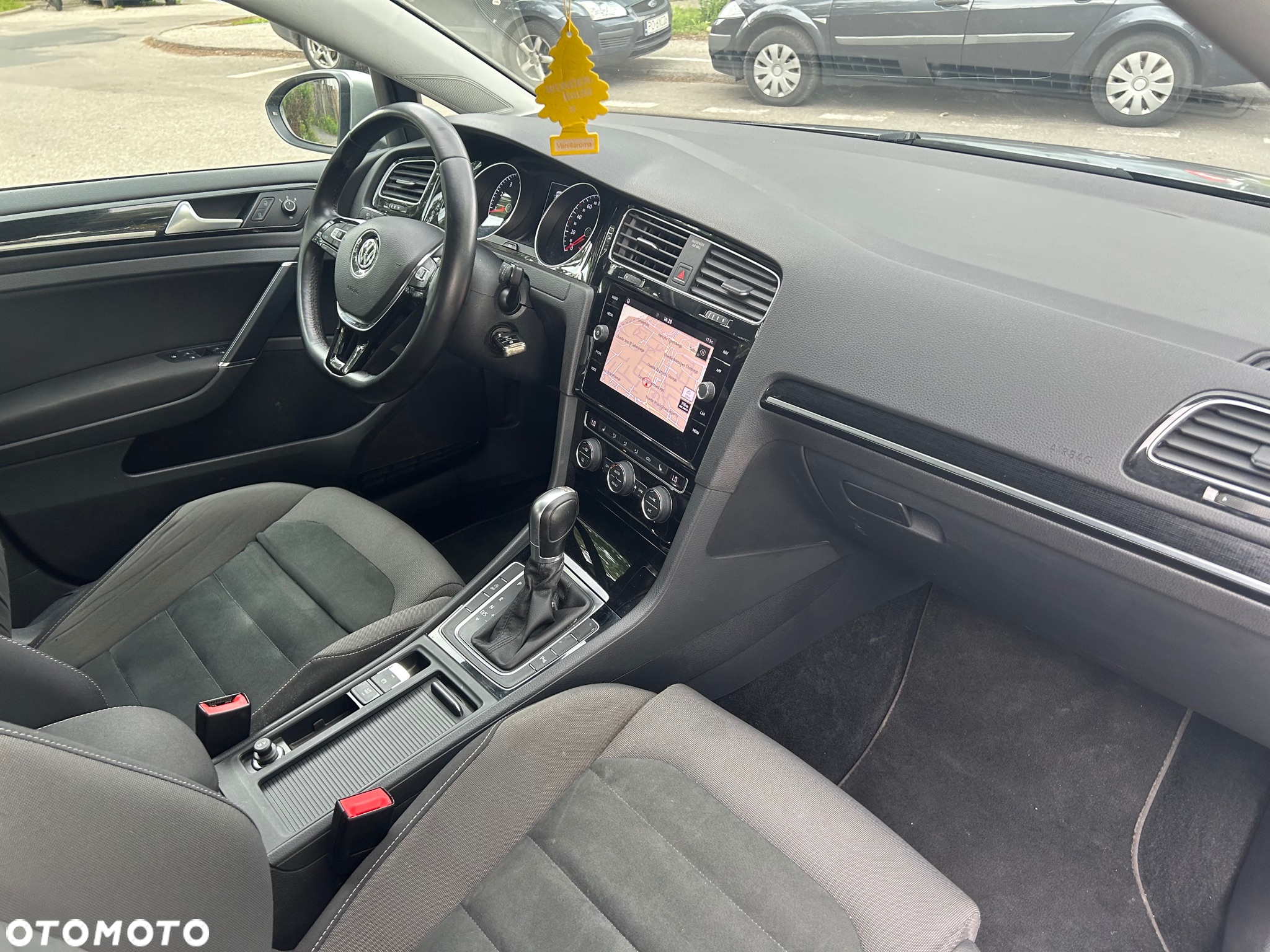 Volkswagen Golf VII 1.5 TSI BMT Evo Highline DSG - 16