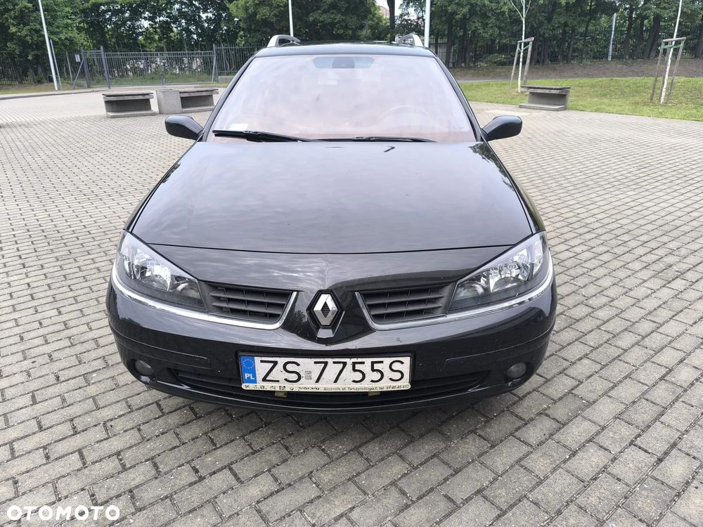 Renault Laguna - 1