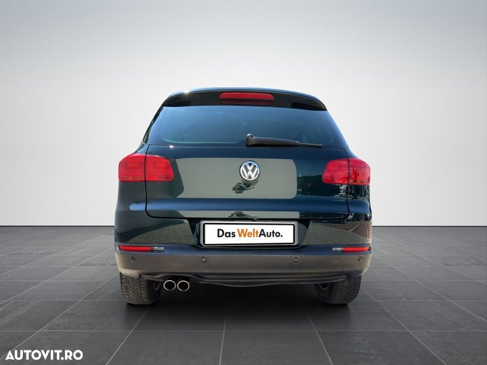 Volkswagen Tiguan - 11
