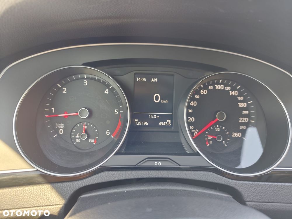 Volkswagen Passat 2.0 TDI (BlueMotion Technology) Comfortline - 35