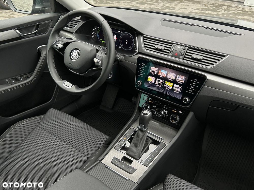 Skoda Superb 1.4 TSI Plug-In Hybrid Style DSG - 19