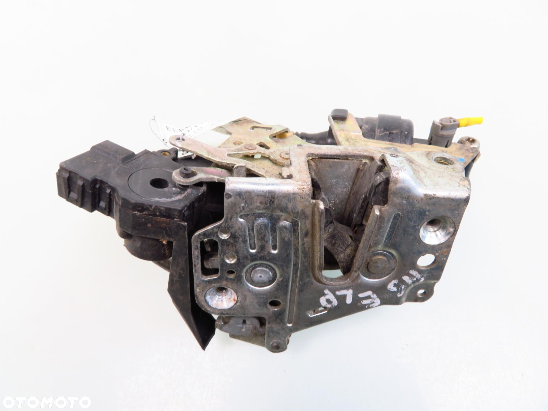 ZAMEK LEWY PRZEDNI MERCEDES W210 - 4