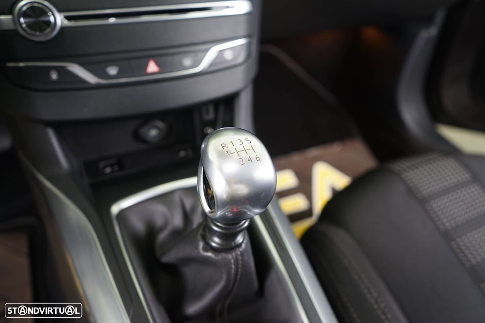 Peugeot 308 SW 1.6 BlueHDi Allure - 30