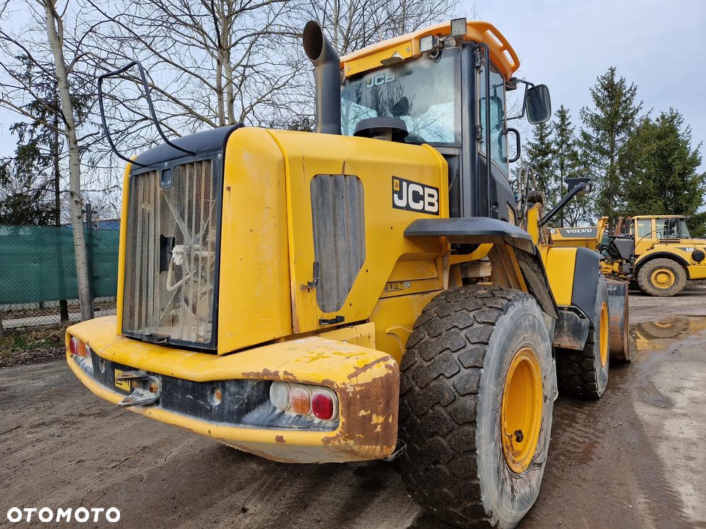 JCB 427HT - 23