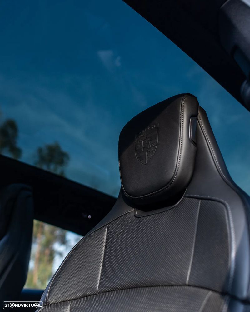 Porsche Taycan Cross Turismo 4S Sport bateria Performance Plus - 16