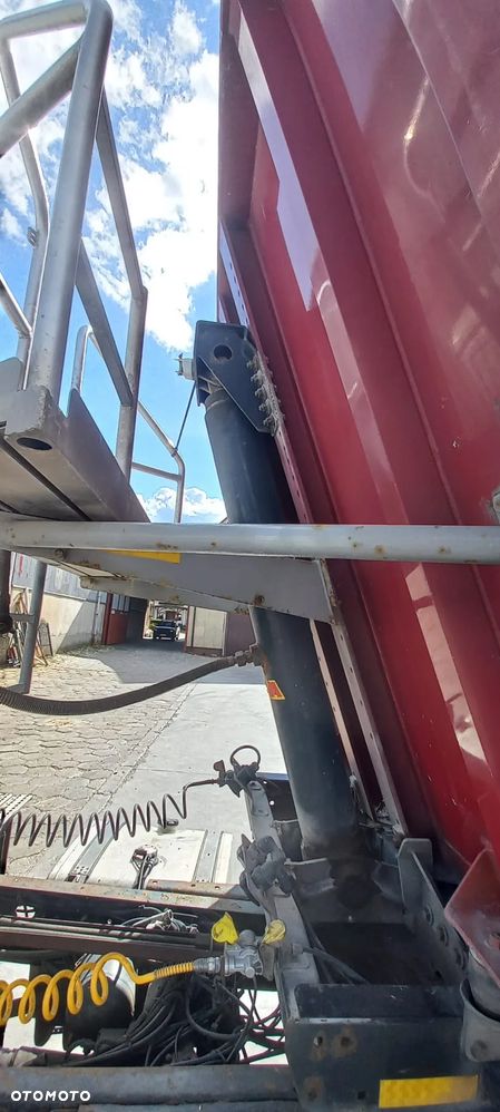 Kempf SKM klapo-drzwi  50m3 - 6