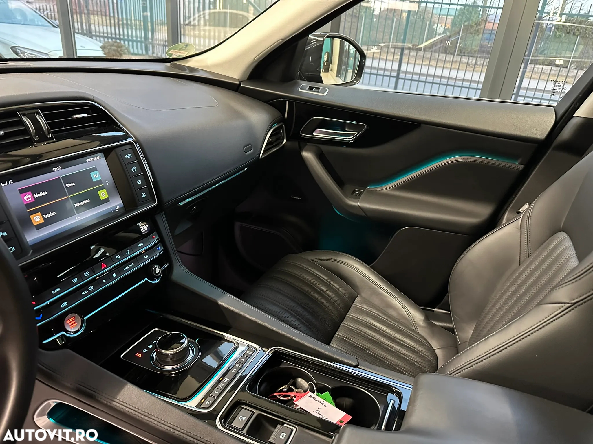 Jaguar F-Pace 20d AWD Aut. Portfolio - 32